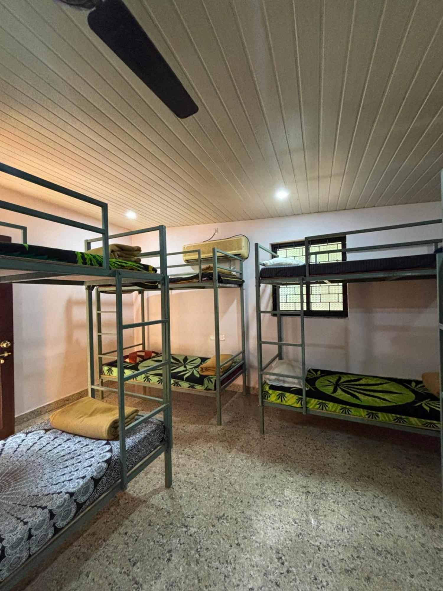 Tamasha Goa Vagator Hostel Δωμάτιο φωτογραφία
